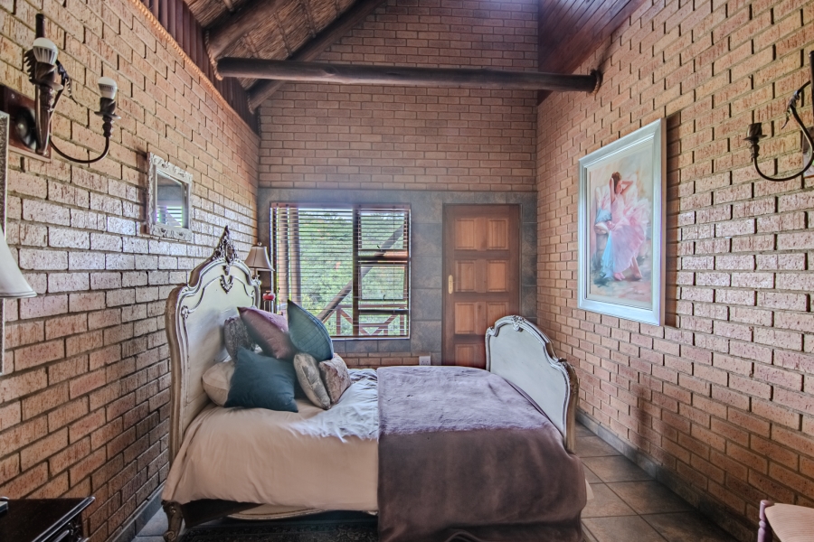 To Let 3 Bedroom Property for Rent in Glenvista Gauteng