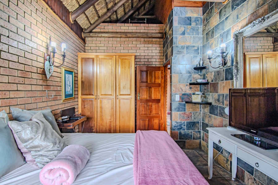 To Let 3 Bedroom Property for Rent in Glenvista Gauteng