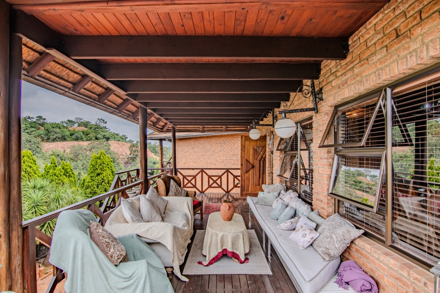 To Let 3 Bedroom Property for Rent in Glenvista Gauteng