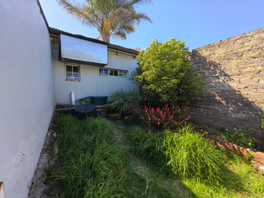 3 Bedroom Property for Sale in Wentworth Park Gauteng