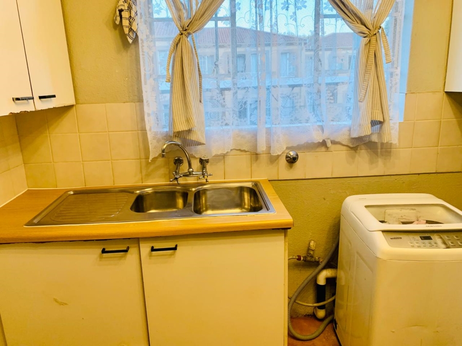2 Bedroom Property for Sale in Jordaan Park Gauteng