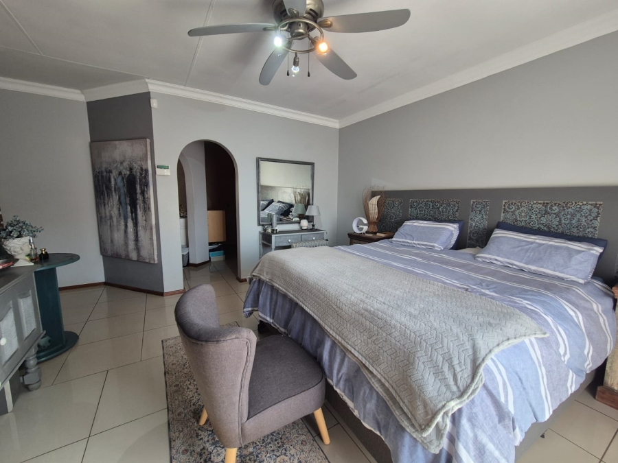 3 Bedroom Property for Sale in Falcon Ridge Gauteng