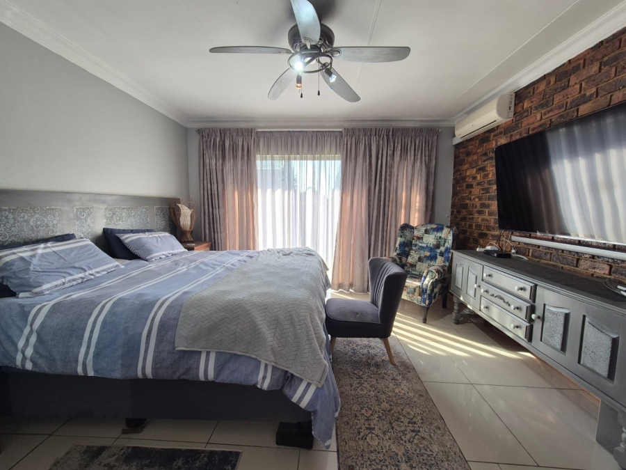 3 Bedroom Property for Sale in Falcon Ridge Gauteng