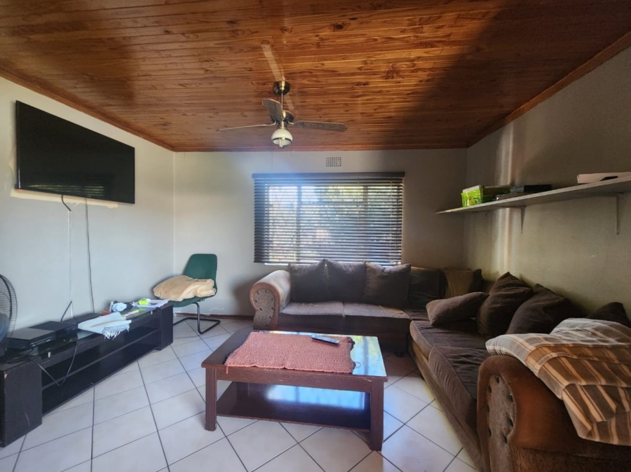 3 Bedroom Property for Sale in Meyerton Central Gauteng