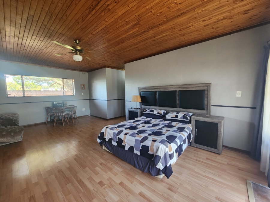 3 Bedroom Property for Sale in Meyerton Central Gauteng