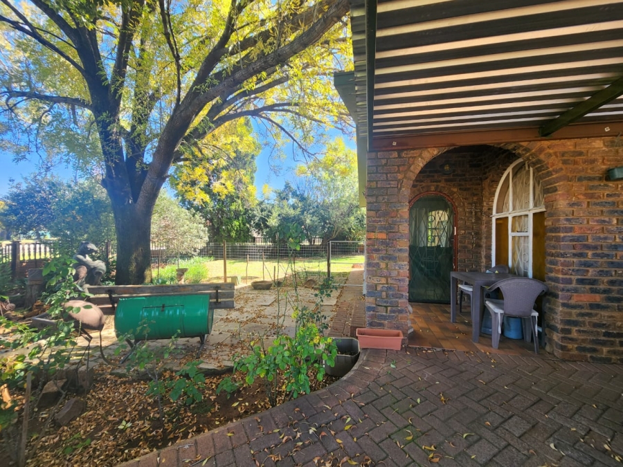 3 Bedroom Property for Sale in Meyerton Central Gauteng