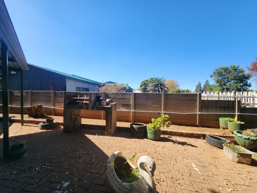 3 Bedroom Property for Sale in Meyerton Central Gauteng