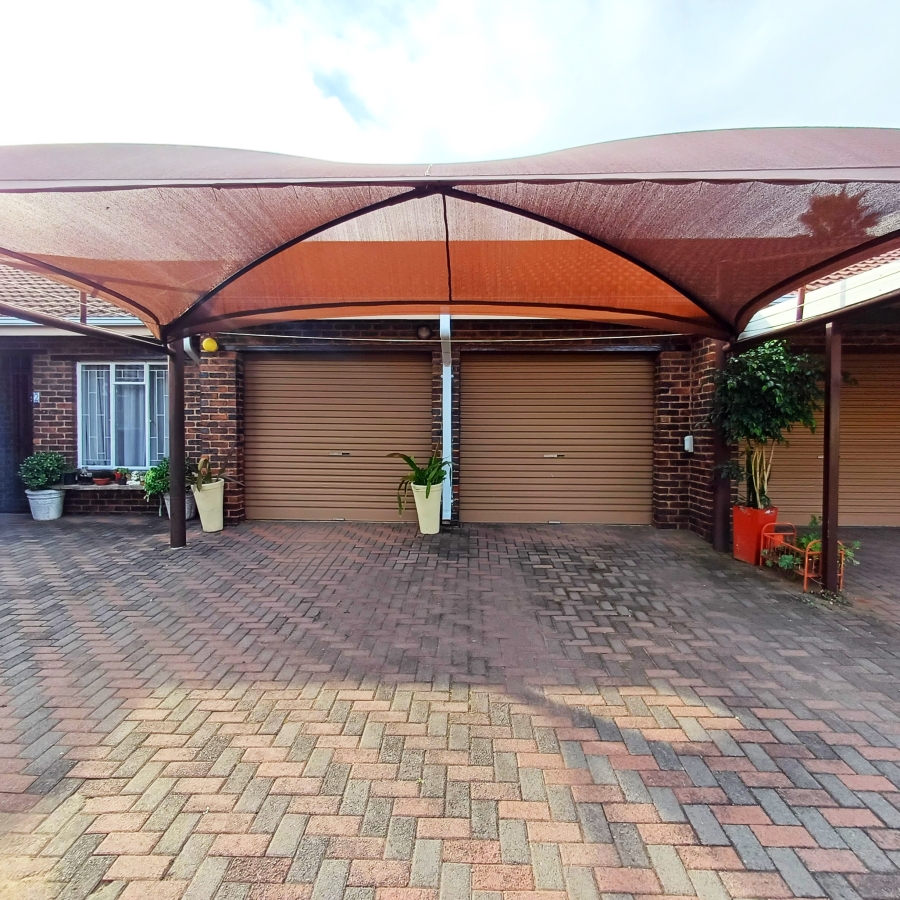 3 Bedroom Property for Sale in Three Rivers Gauteng