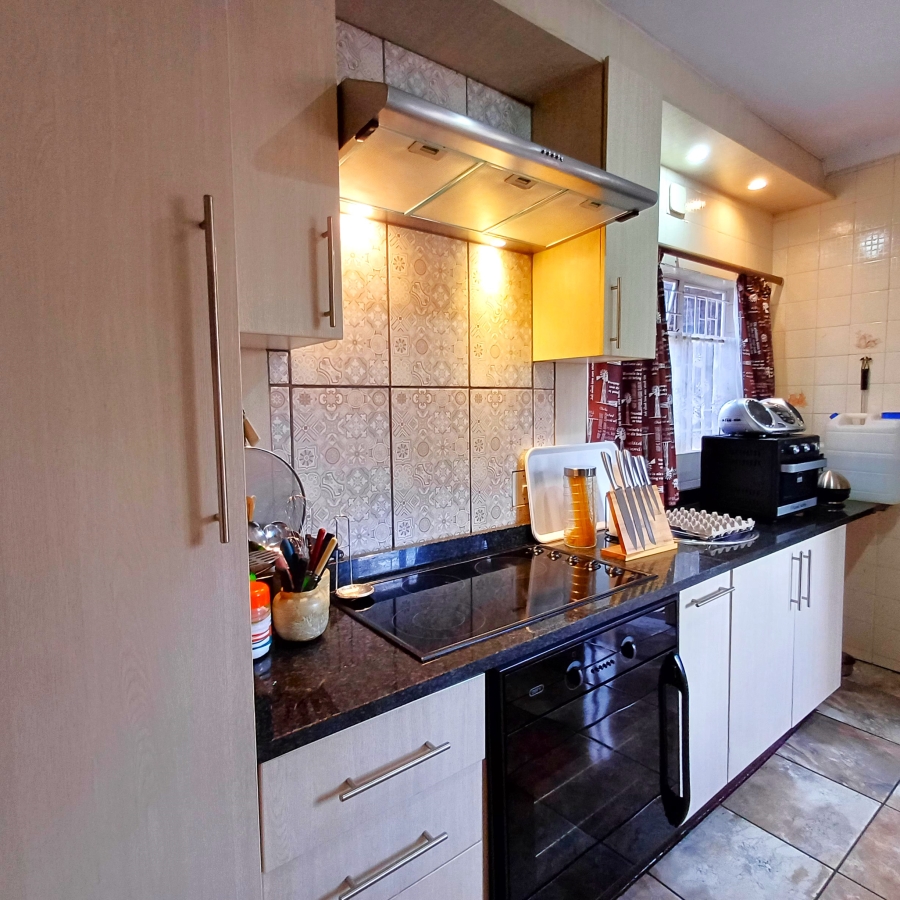3 Bedroom Property for Sale in Three Rivers Gauteng
