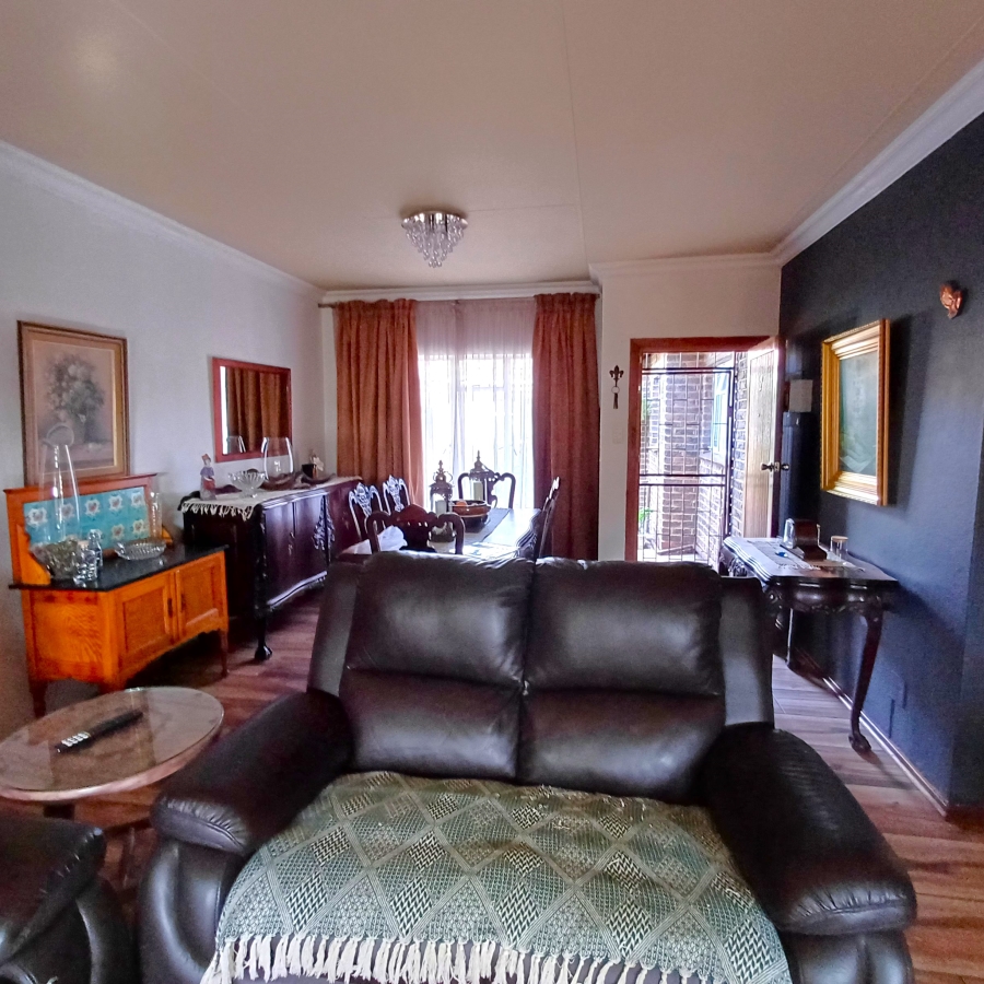 3 Bedroom Property for Sale in Three Rivers Gauteng