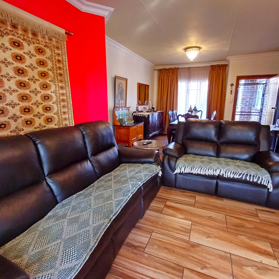 3 Bedroom Property for Sale in Three Rivers Gauteng