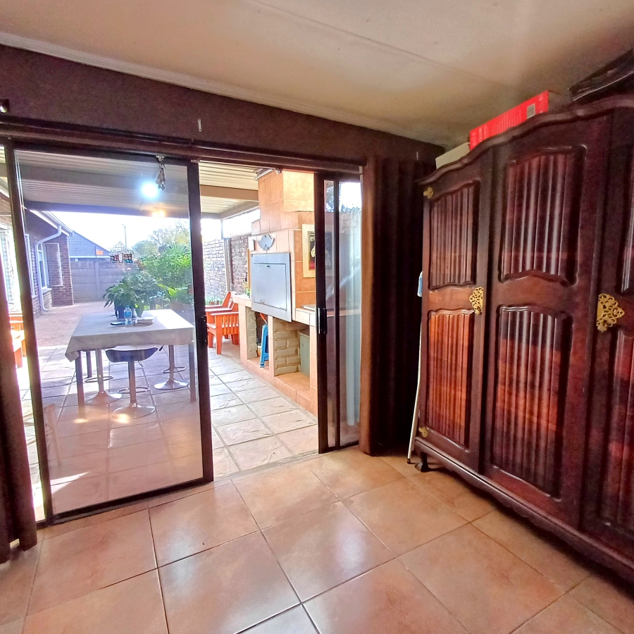 3 Bedroom Property for Sale in Three Rivers Gauteng
