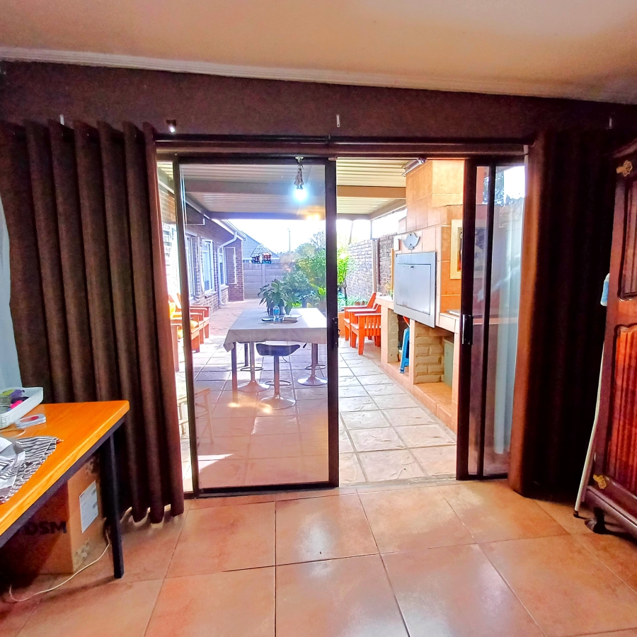 3 Bedroom Property for Sale in Three Rivers Gauteng