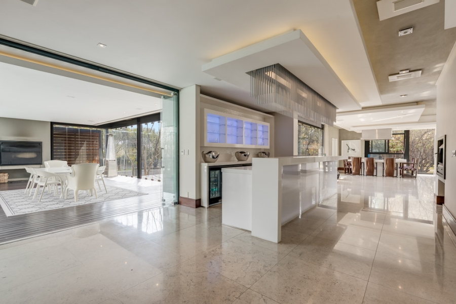 6 Bedroom Property for Sale in Waterfall Equestrian Estate Gauteng