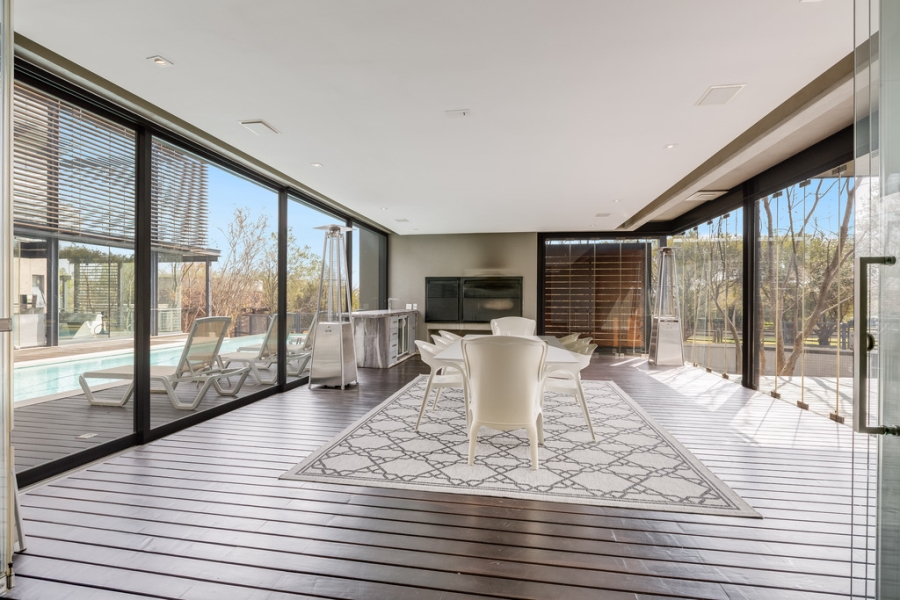 6 Bedroom Property for Sale in Waterfall Equestrian Estate Gauteng