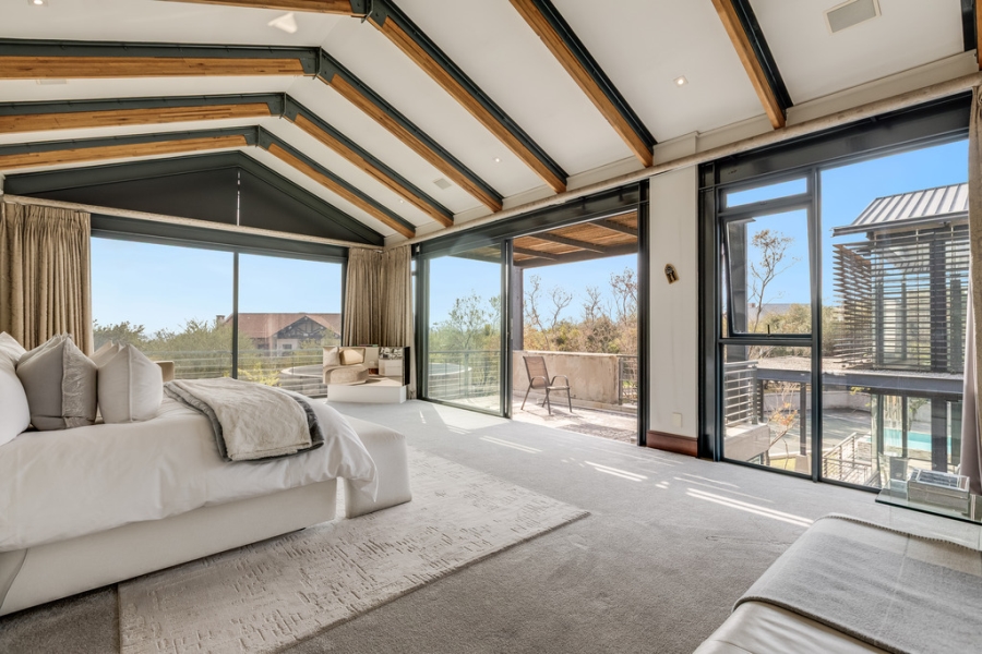 6 Bedroom Property for Sale in Waterfall Equestrian Estate Gauteng