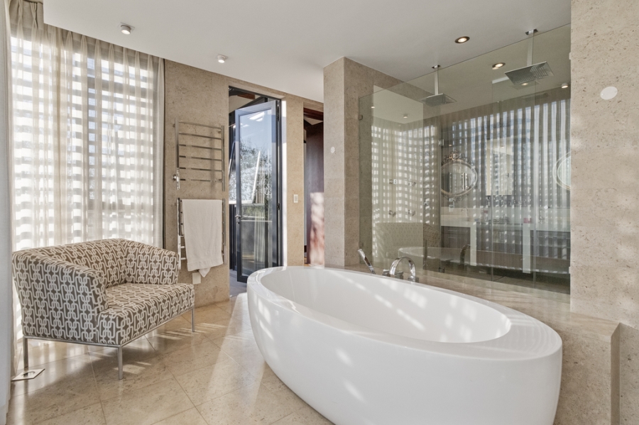 6 Bedroom Property for Sale in Waterfall Equestrian Estate Gauteng