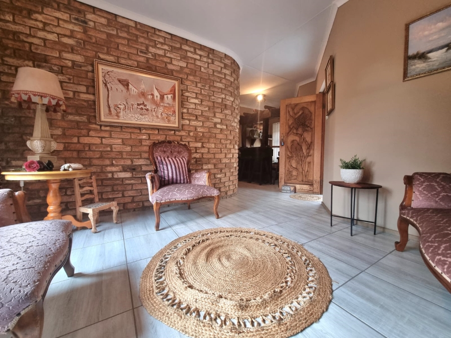 3 Bedroom Property for Sale in Vanderbijlpark SE 4 Gauteng
