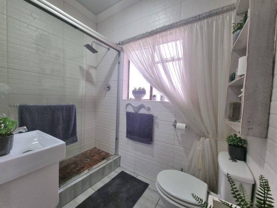 3 Bedroom Property for Sale in Vanderbijlpark SE 4 Gauteng