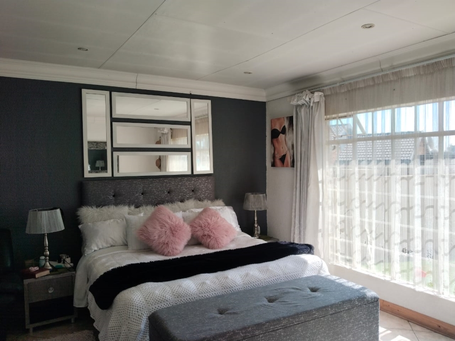 3 Bedroom Property for Sale in Riversdale Gauteng