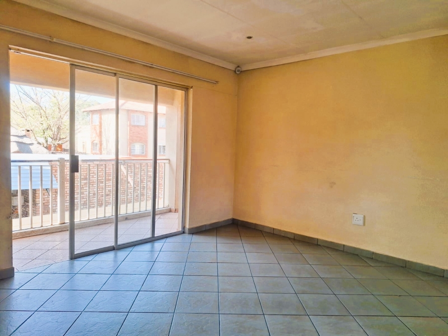 2 Bedroom Property for Sale in Rensburg Gauteng