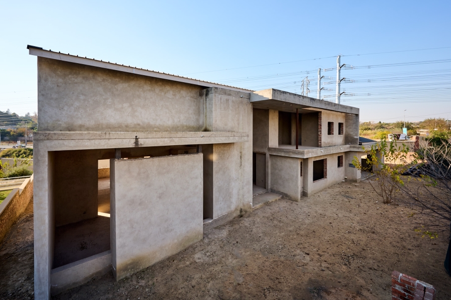 4 Bedroom Property for Sale in Waterfall Country Village Gauteng