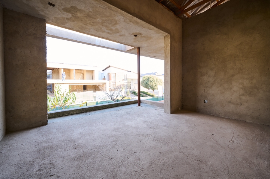 4 Bedroom Property for Sale in Waterfall Country Village Gauteng