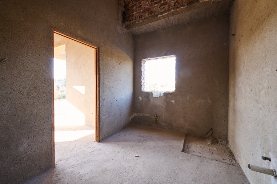 4 Bedroom Property for Sale in Waterfall Country Village Gauteng