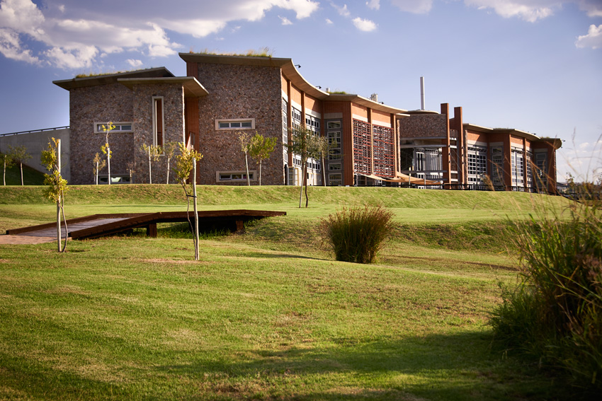 4 Bedroom Property for Sale in Waterfall Country Village Gauteng