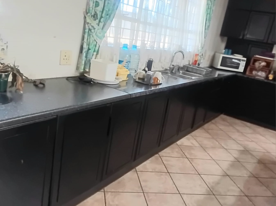 4 Bedroom Property for Sale in Nelsonia Gauteng