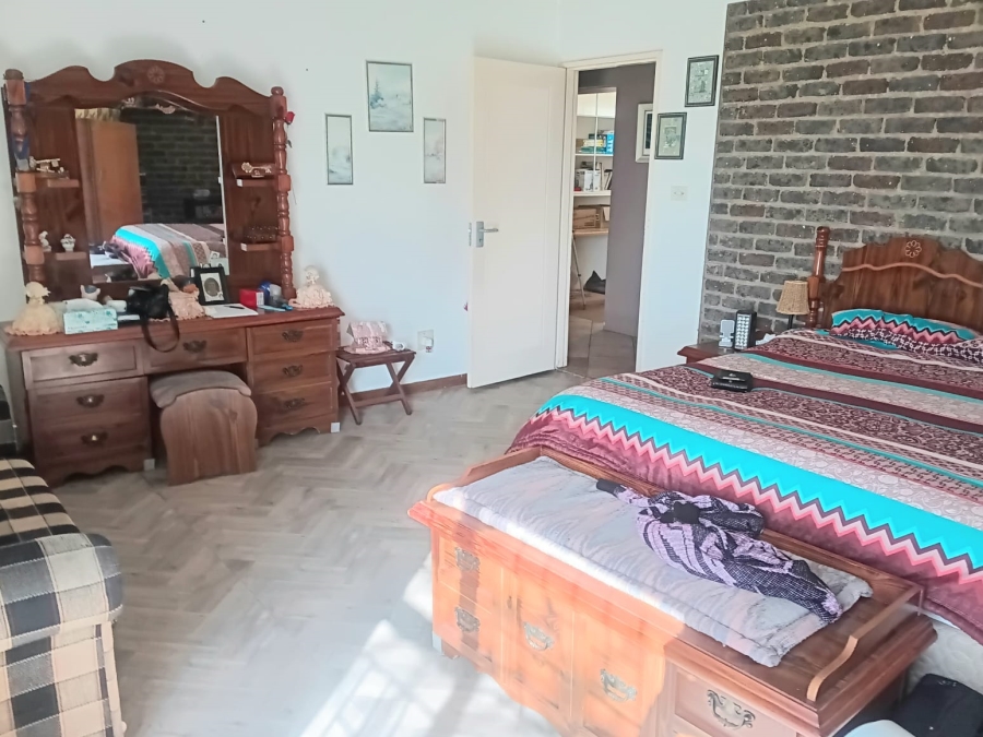 4 Bedroom Property for Sale in Nelsonia Gauteng
