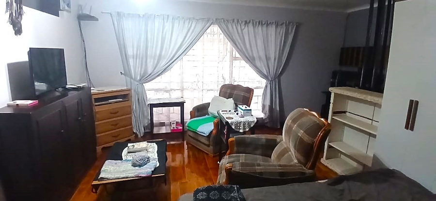 4 Bedroom Property for Sale in Nelsonia Gauteng