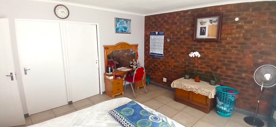 4 Bedroom Property for Sale in Nelsonia Gauteng