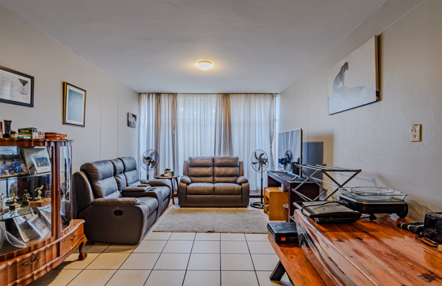 2 Bedroom Property for Sale in Moregloed Gauteng