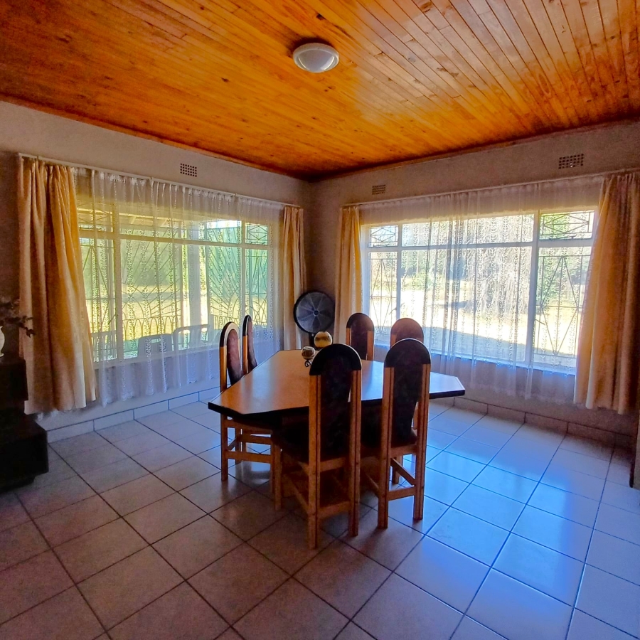 4 Bedroom Property for Sale in Buyscelia Gauteng