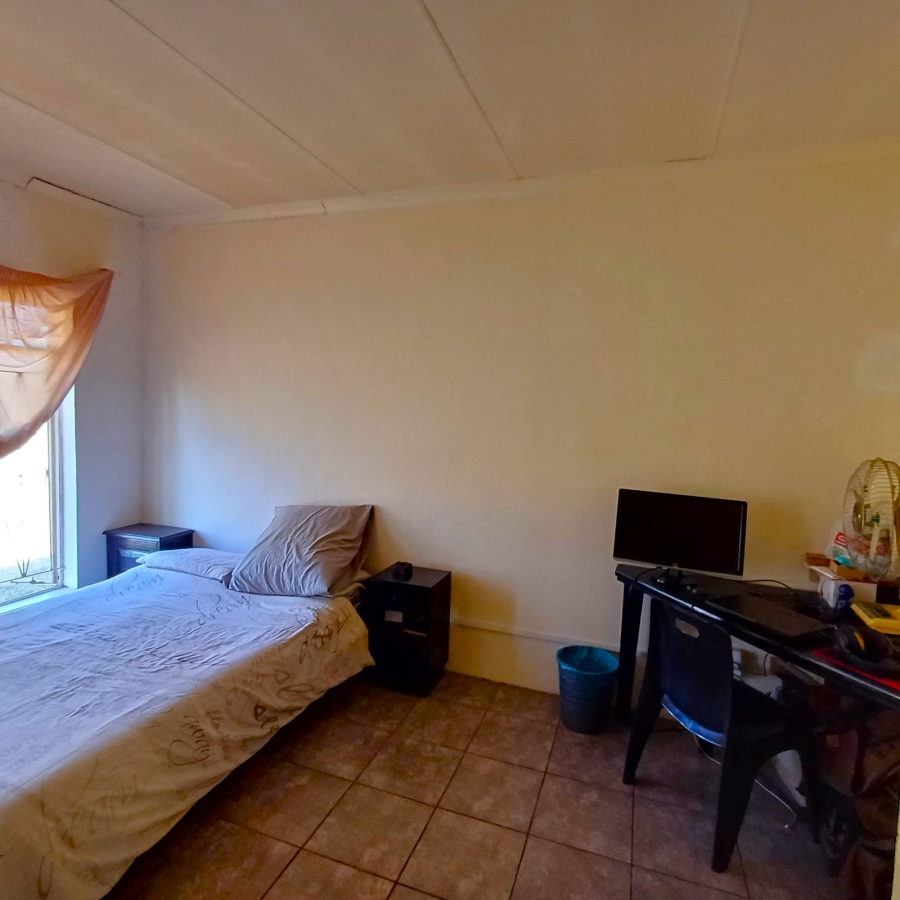 4 Bedroom Property for Sale in Buyscelia Gauteng