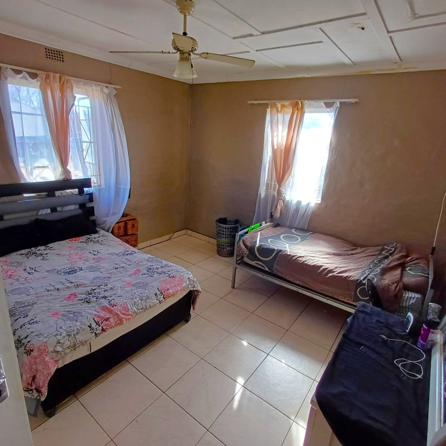 4 Bedroom Property for Sale in Buyscelia Gauteng