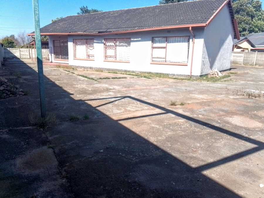 3 Bedroom Property for Sale in Finsbury Gauteng