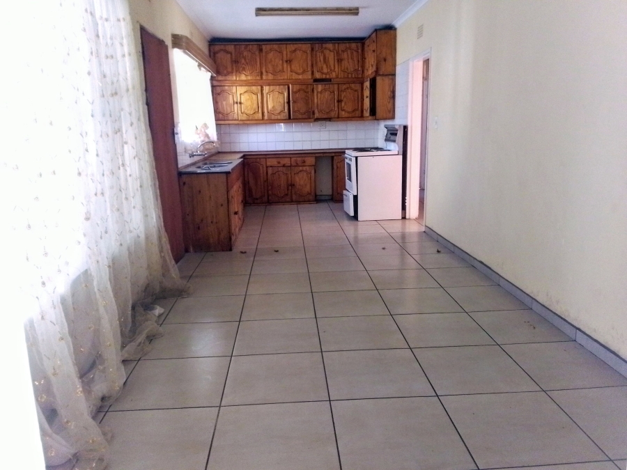 3 Bedroom Property for Sale in Finsbury Gauteng