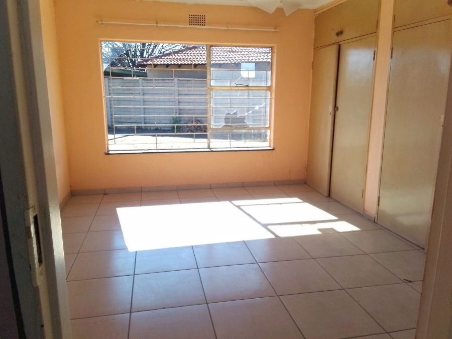 3 Bedroom Property for Sale in Finsbury Gauteng