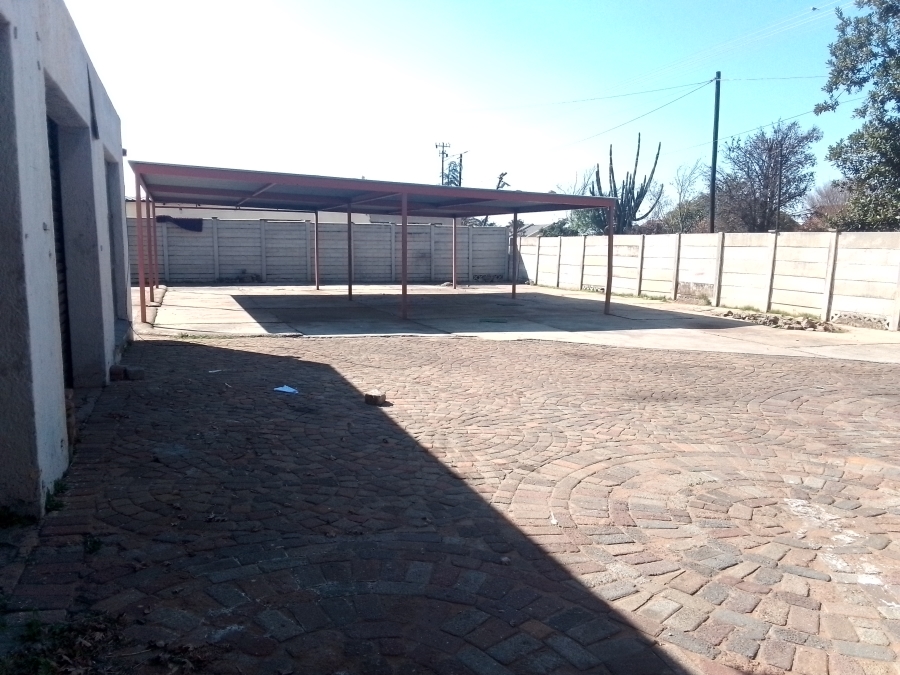3 Bedroom Property for Sale in Finsbury Gauteng
