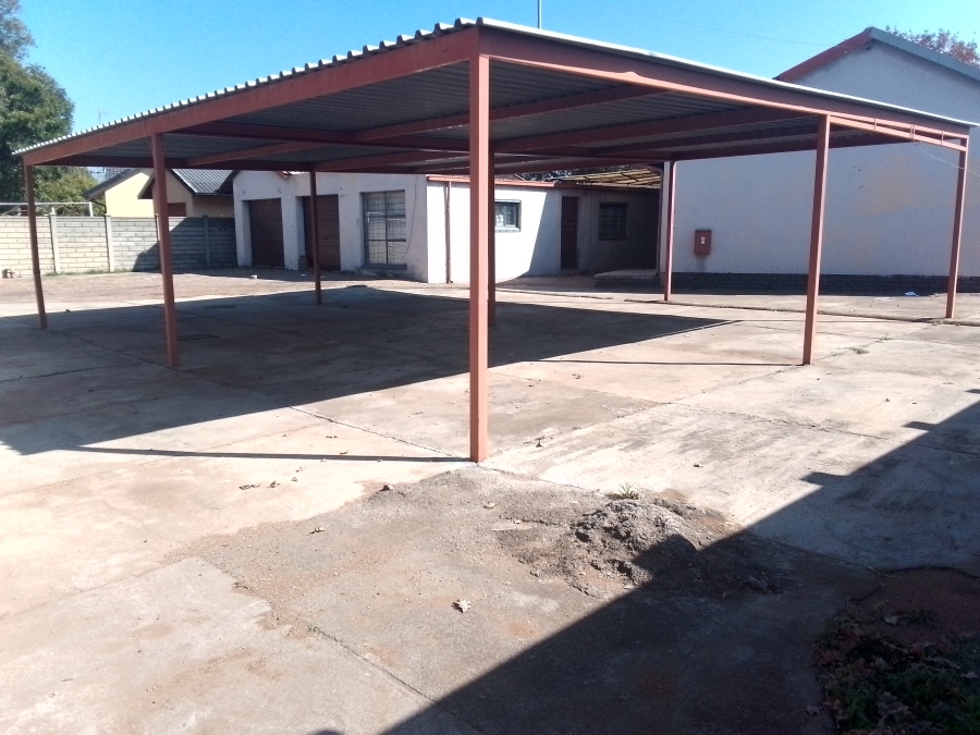 3 Bedroom Property for Sale in Finsbury Gauteng