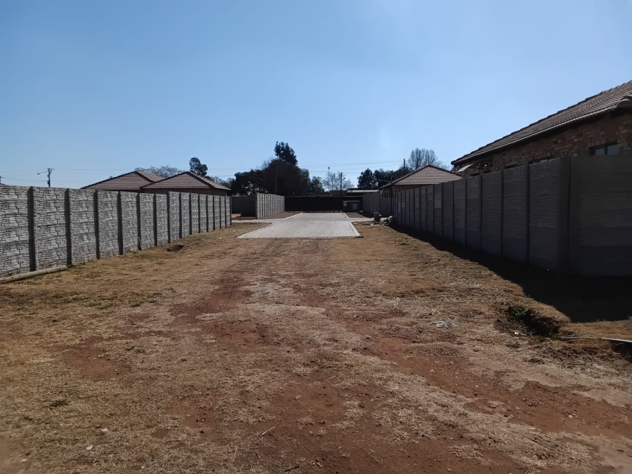 0 Bedroom Property for Sale in Kookrus Gauteng