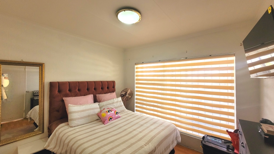 2 Bedroom Property for Sale in Kibler Park Gauteng