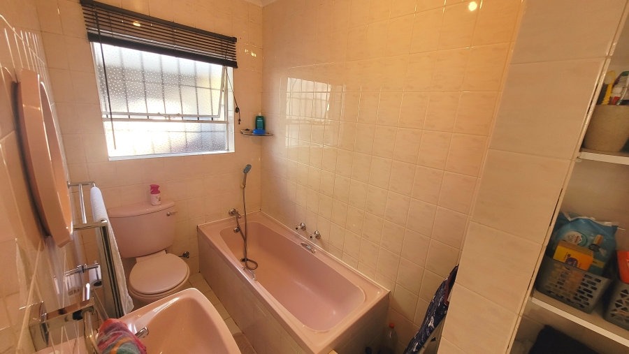 2 Bedroom Property for Sale in Kibler Park Gauteng