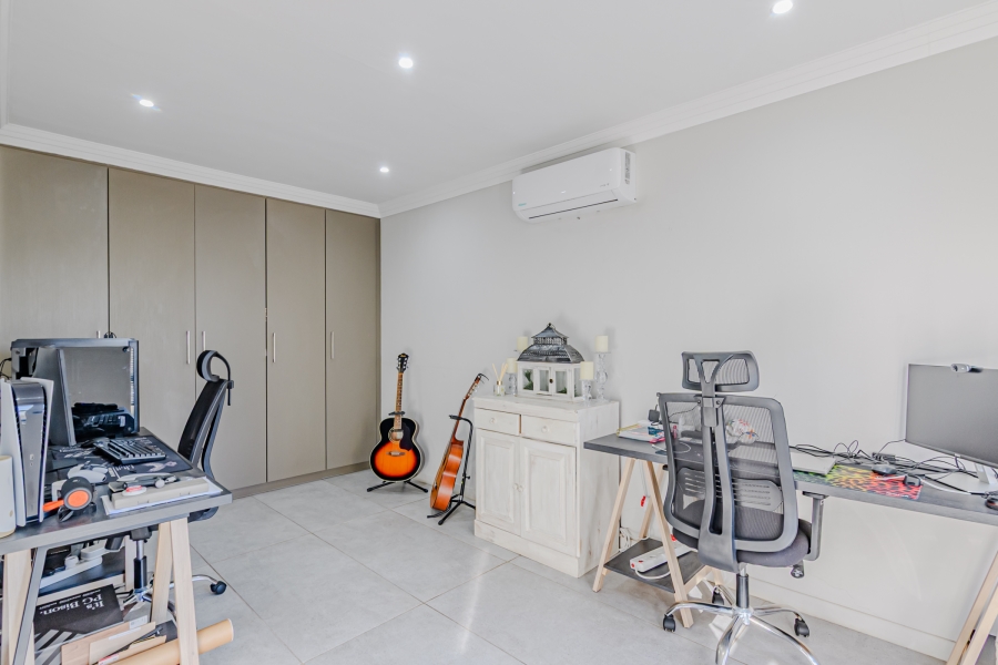 3 Bedroom Property for Sale in Magalieskruin Gauteng