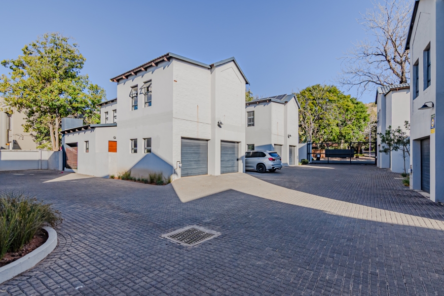 3 Bedroom Property for Sale in Magalieskruin Gauteng