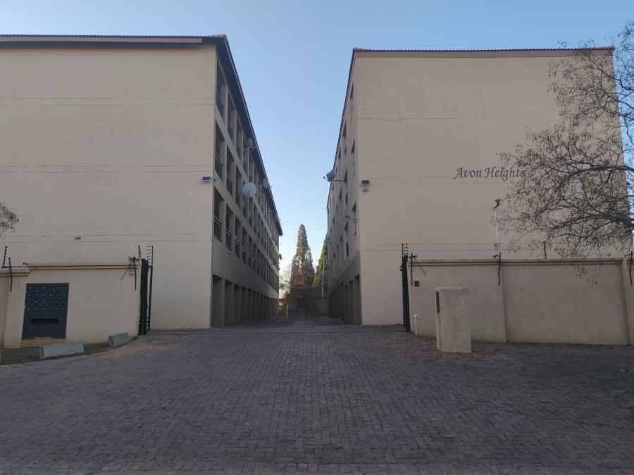 2 Bedroom Property for Sale in Three Rivers Proper Gauteng