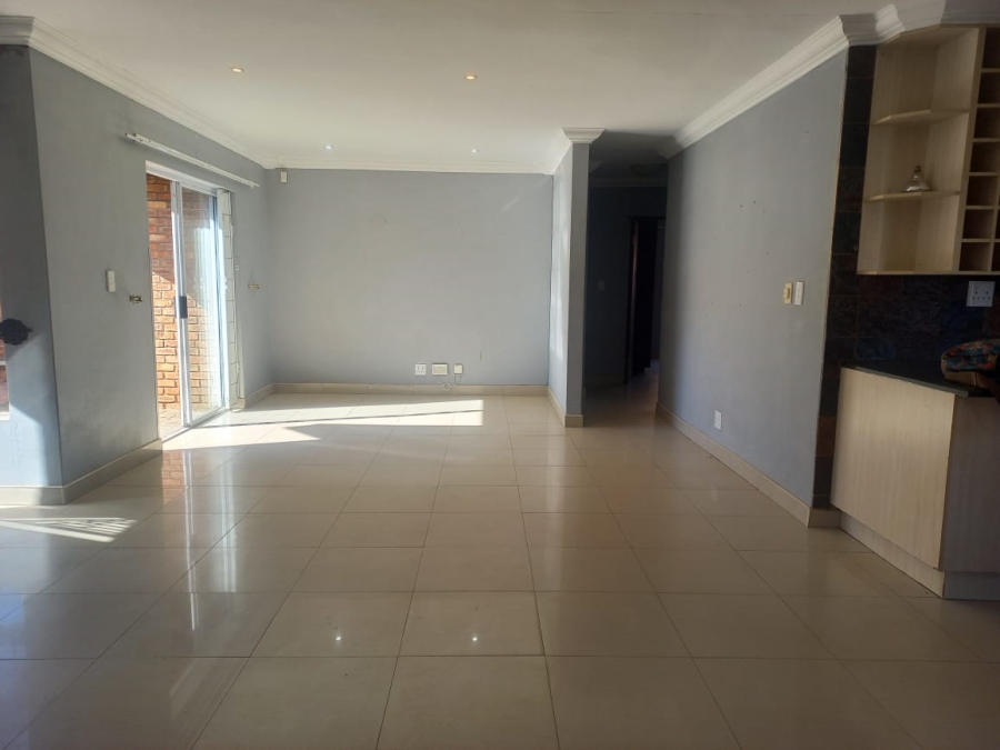 To Let 3 Bedroom Property for Rent in Rensburg Gauteng