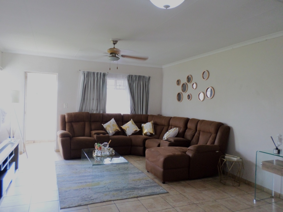 2 Bedroom Property for Sale in Freeway Park Gauteng